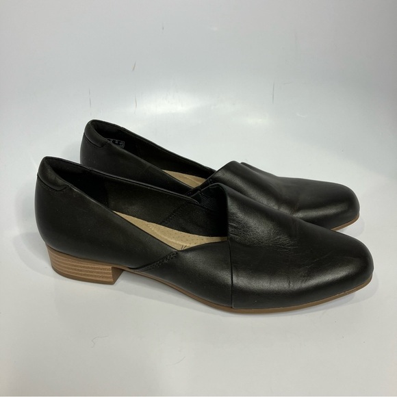 Collection by Clarks black leather flats size 9 - Picture 1 of 7